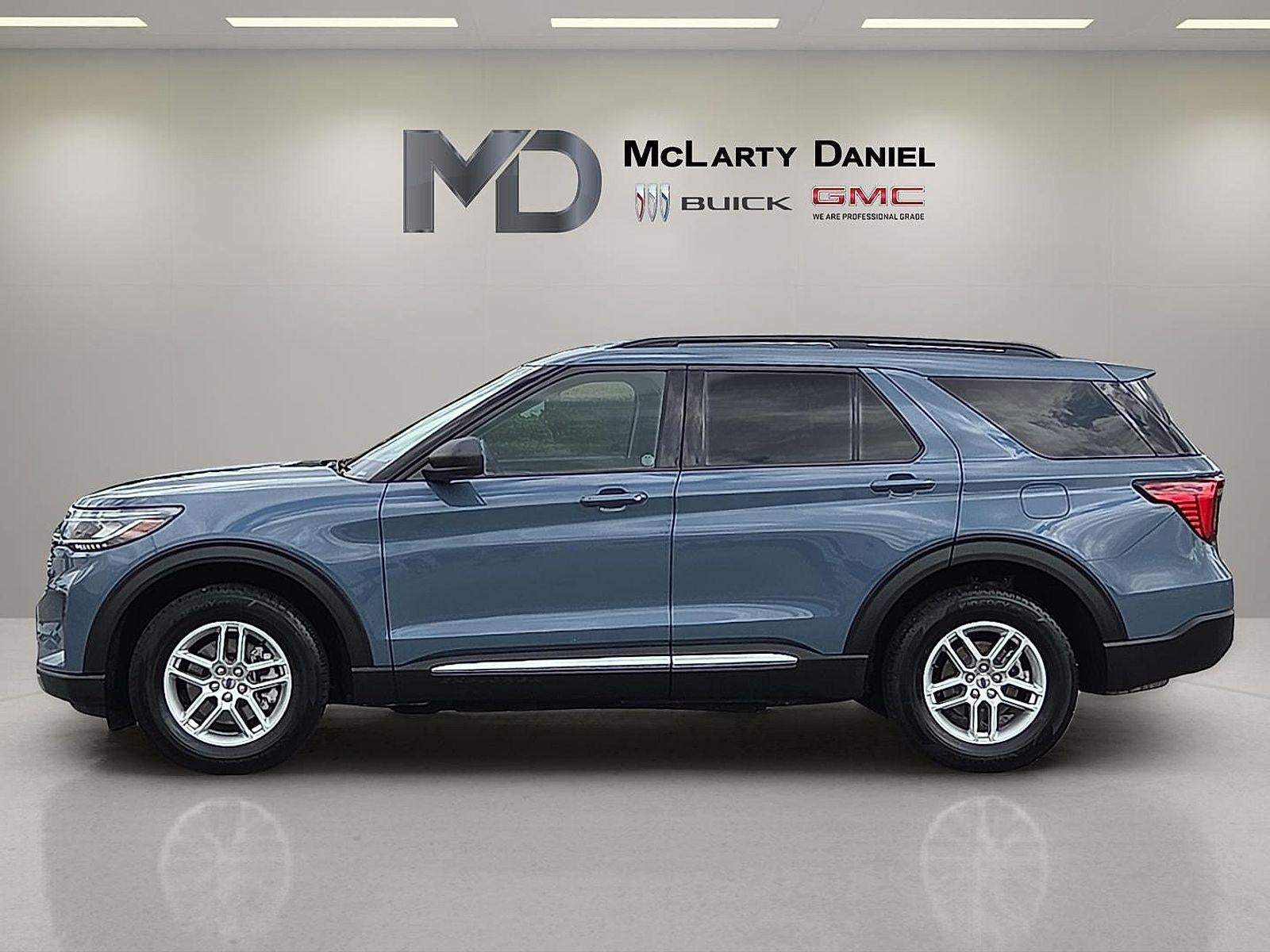2025 Ford Explorer — side profile view
