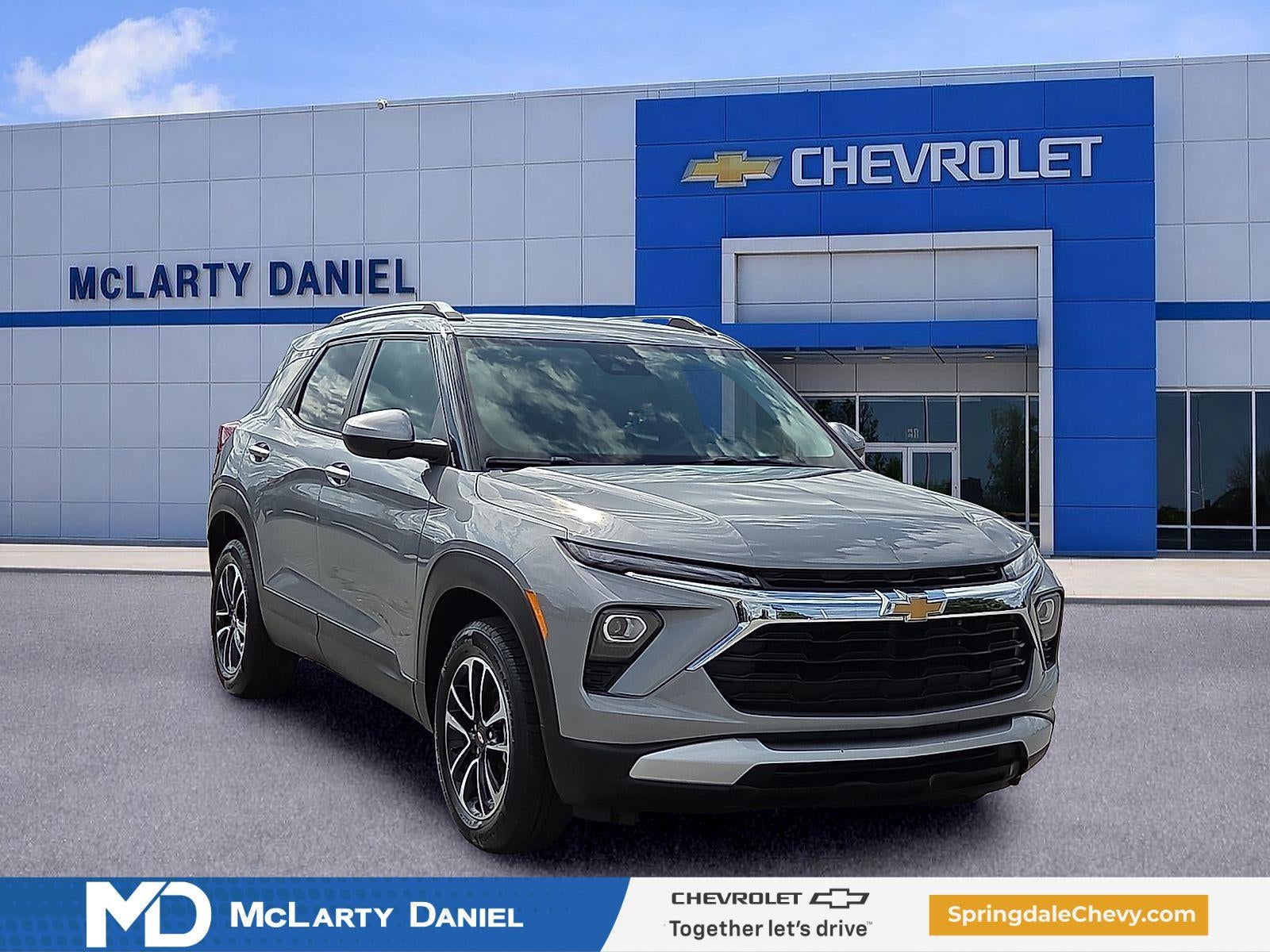 2025 Chevrolet Trailblazer LT in Sterling Gray Metallic — front three-quarter view