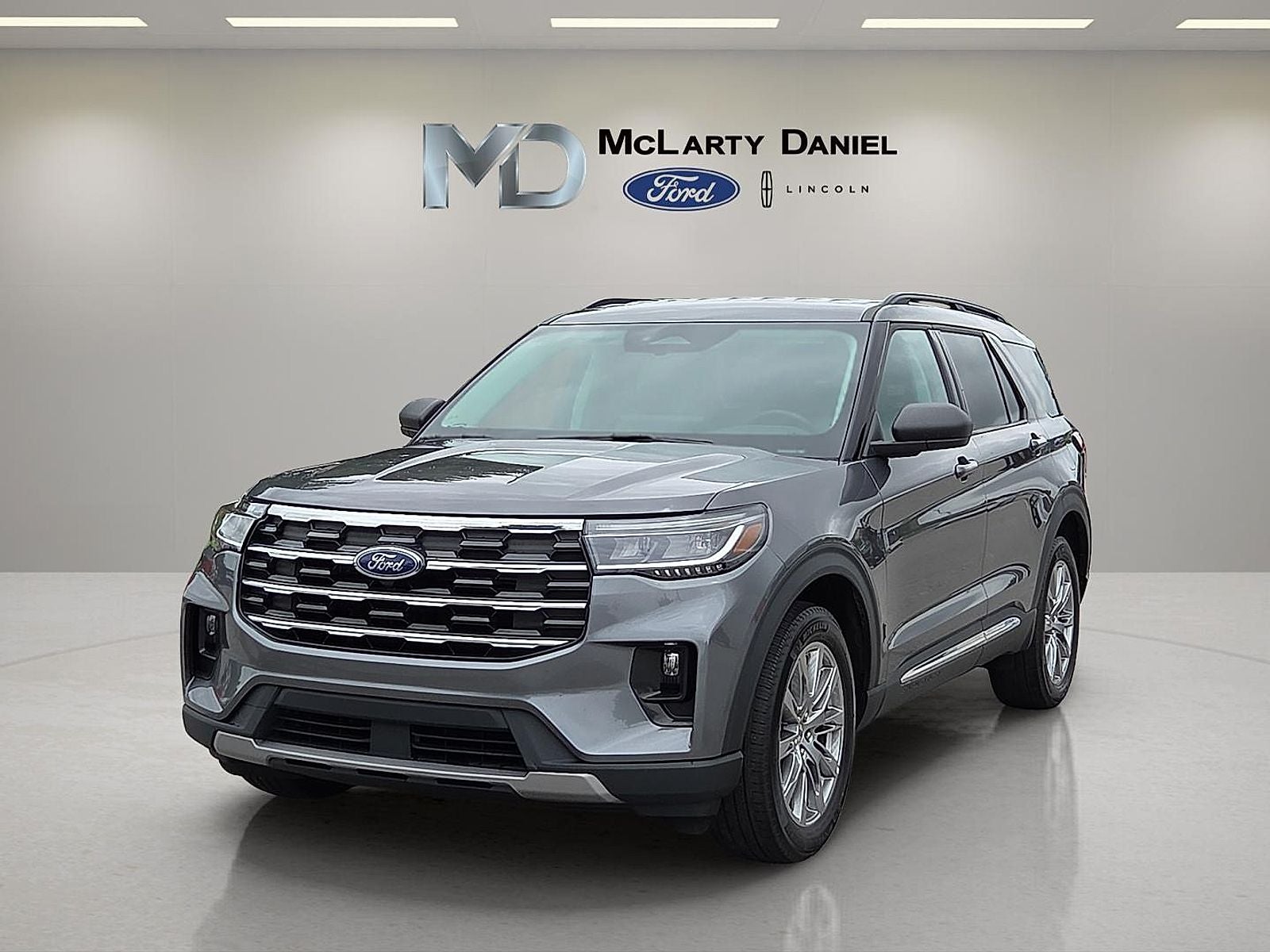 2025 Ford Explorer — side profile view