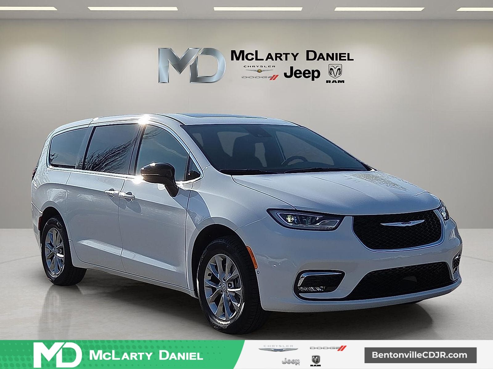 2026 Chrysler Pacifica PACIFICA LIMITED AWD in Bright White Clear-Coat Exterior Paint — front three-quarter view