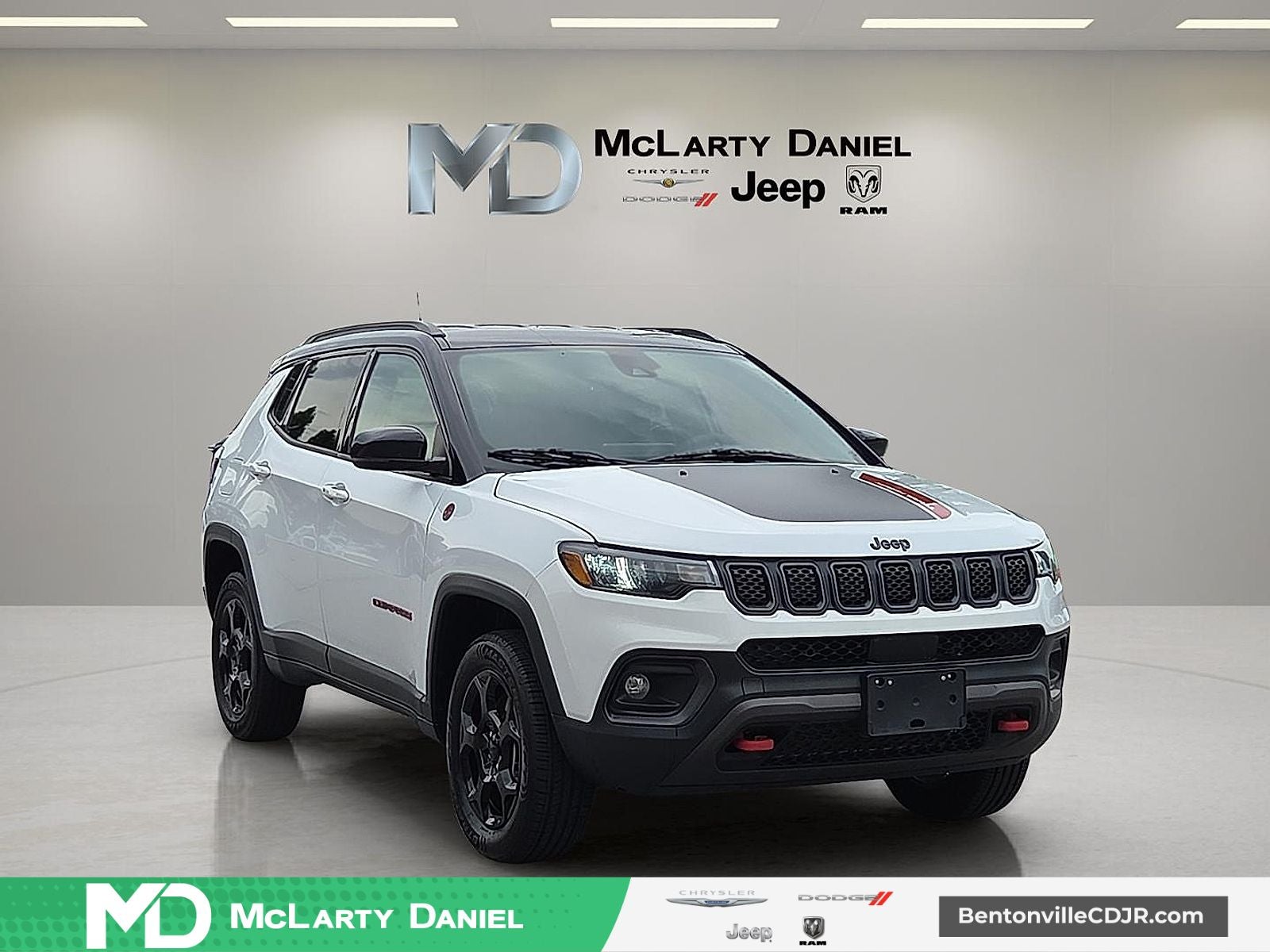 2024 Jeep Compass Trailhawk 4x4 in Bright White Clearcoat — front three-quarter view
