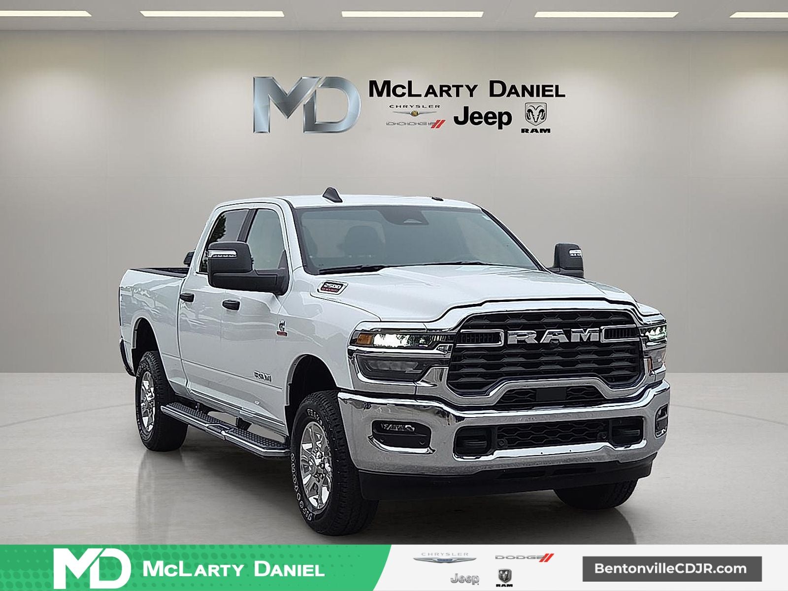 2025 RAM 2500 Big Horn Crew Cab 4x4 6'4' Box in Bright White Clearcoat — front three-quarter view