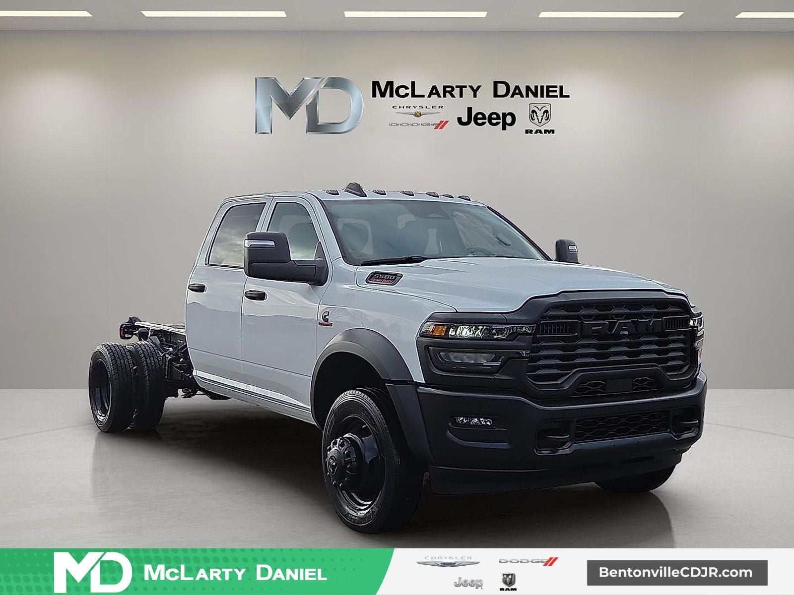 2026 RAM Ram 5500 Chassis Cab RAM 5500 TRADESMAN CHASSIS CREW CAB 4X4 60' CA in Bright White Clear-Coat Exterior Paint — front...