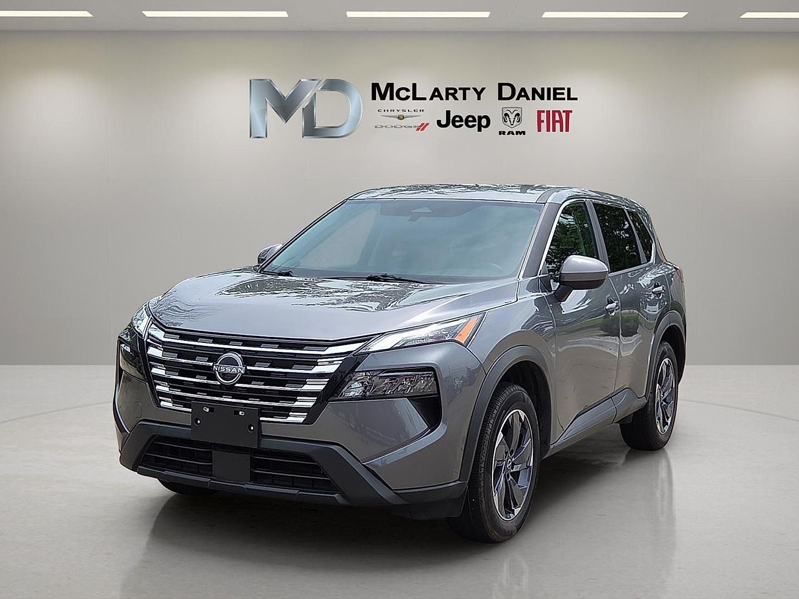 2025 Nissan Rogue — side profile view