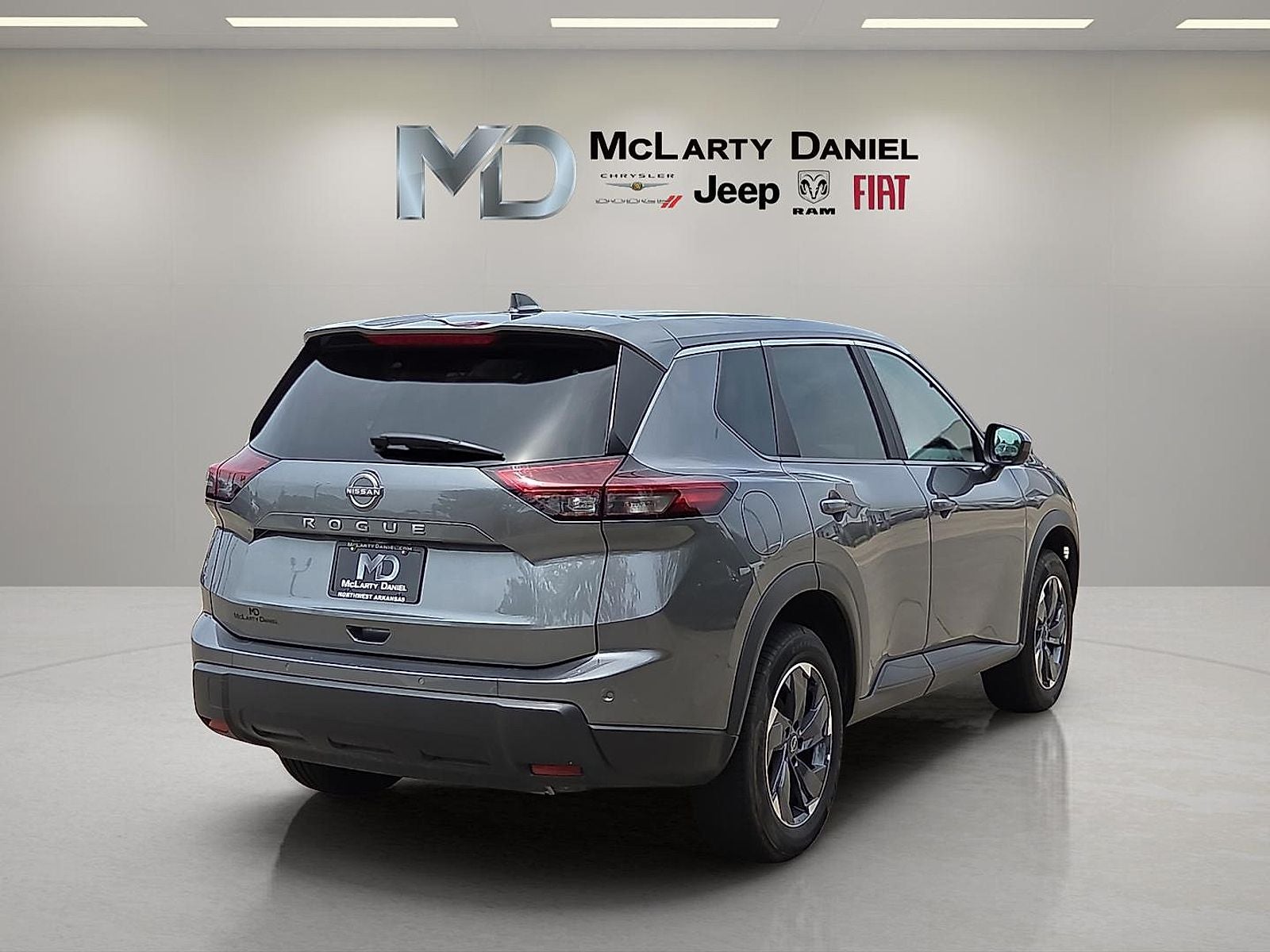 2025 Nissan Rogue — detail view